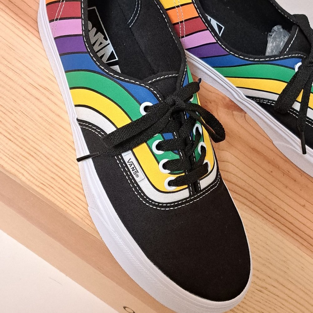 Vans Authentic Refract Black/True White/Multi Siz… - image 6